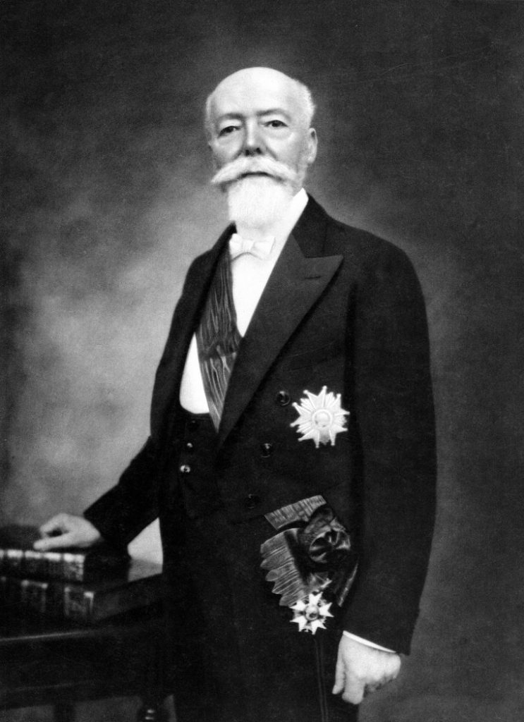 Portrait de Paul Doumer en tenue officielle, décoré de la Légion d'honneur
